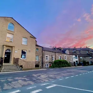 The Coach House 2* Skipton
